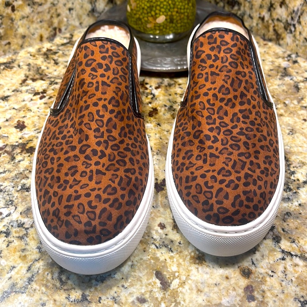 Time And Tru Womens Twin Gore Mule Shoes Brown Black‎ Leopard Memory Foam 11 New